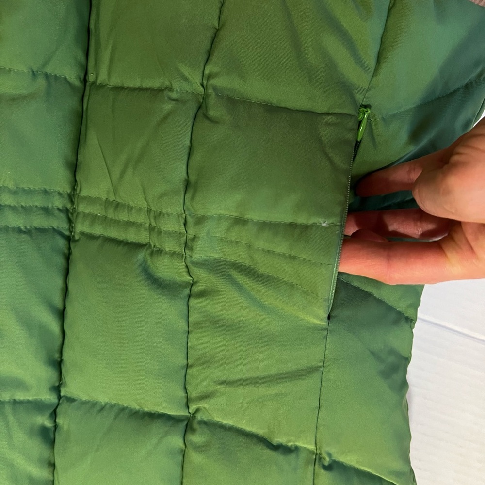 Lilly Pulitzer Green Down Filled Full Zip Snap Pockets Karin Puffer Vest Size M - Picture 7 of 8
